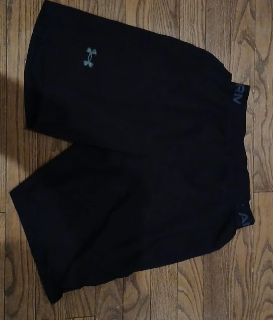 Under Armour Black Athletic Shorts Size S - photo 3