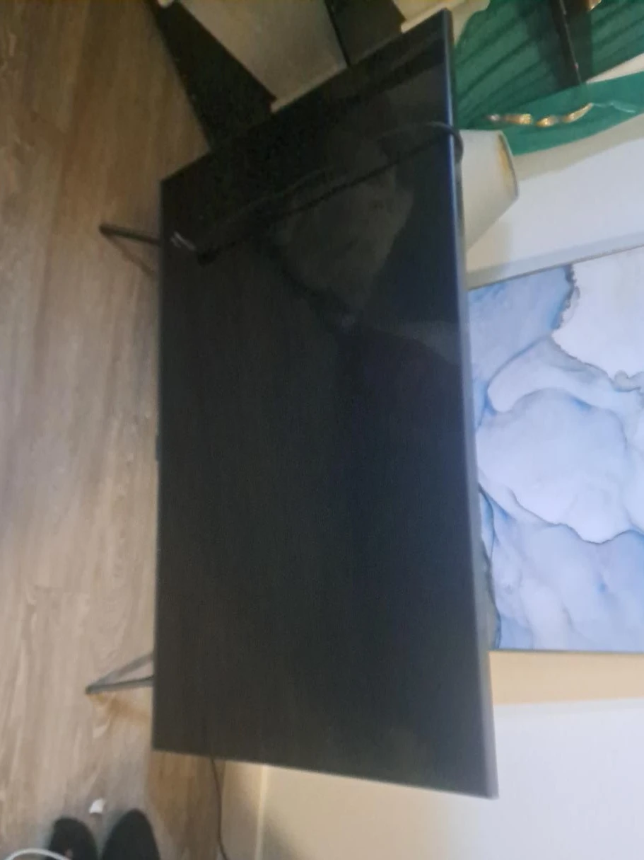 Samsung 32-inch Smart TV