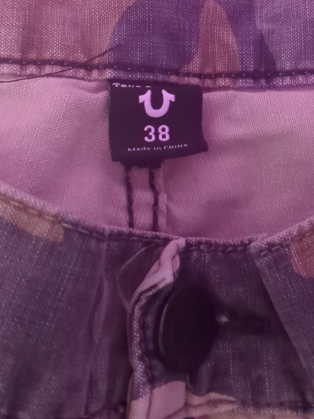 True Religion Camo Cargo Pants Size 38