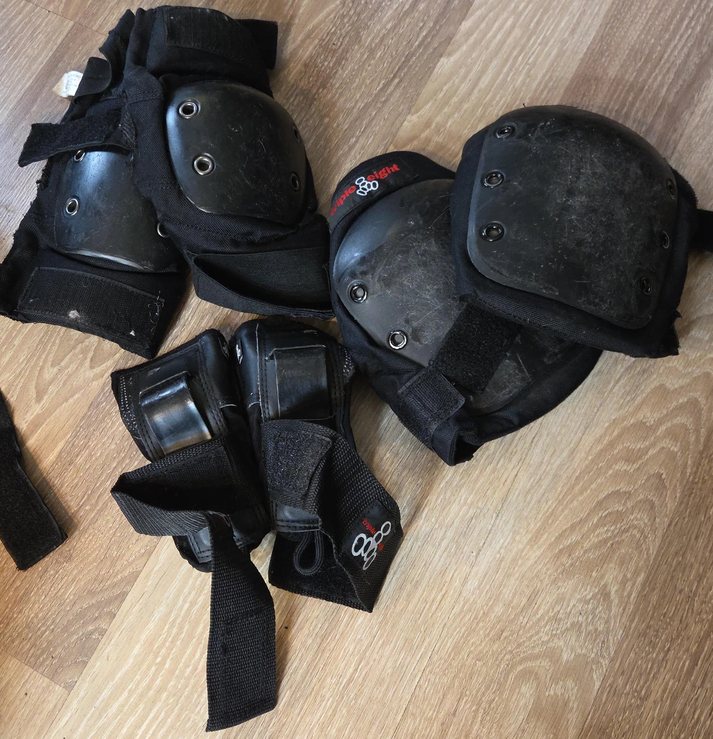 Triple Eight Protective Gear Set