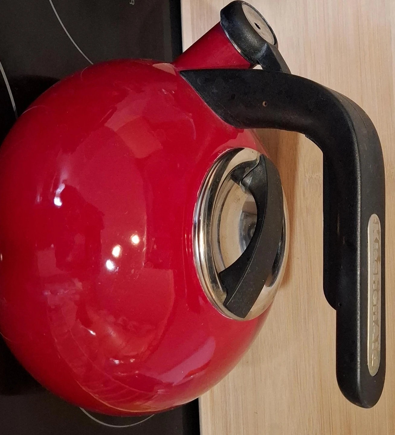 KitchenAid Empire Red Whistling Stovetop Kettle - 1.9L / 2 Qt