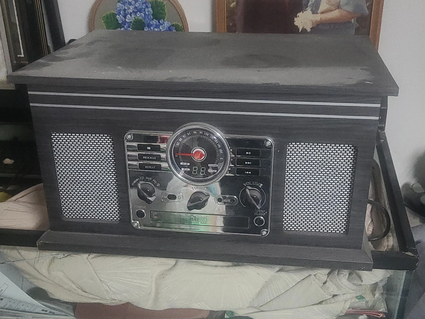 Record Player and CD Player