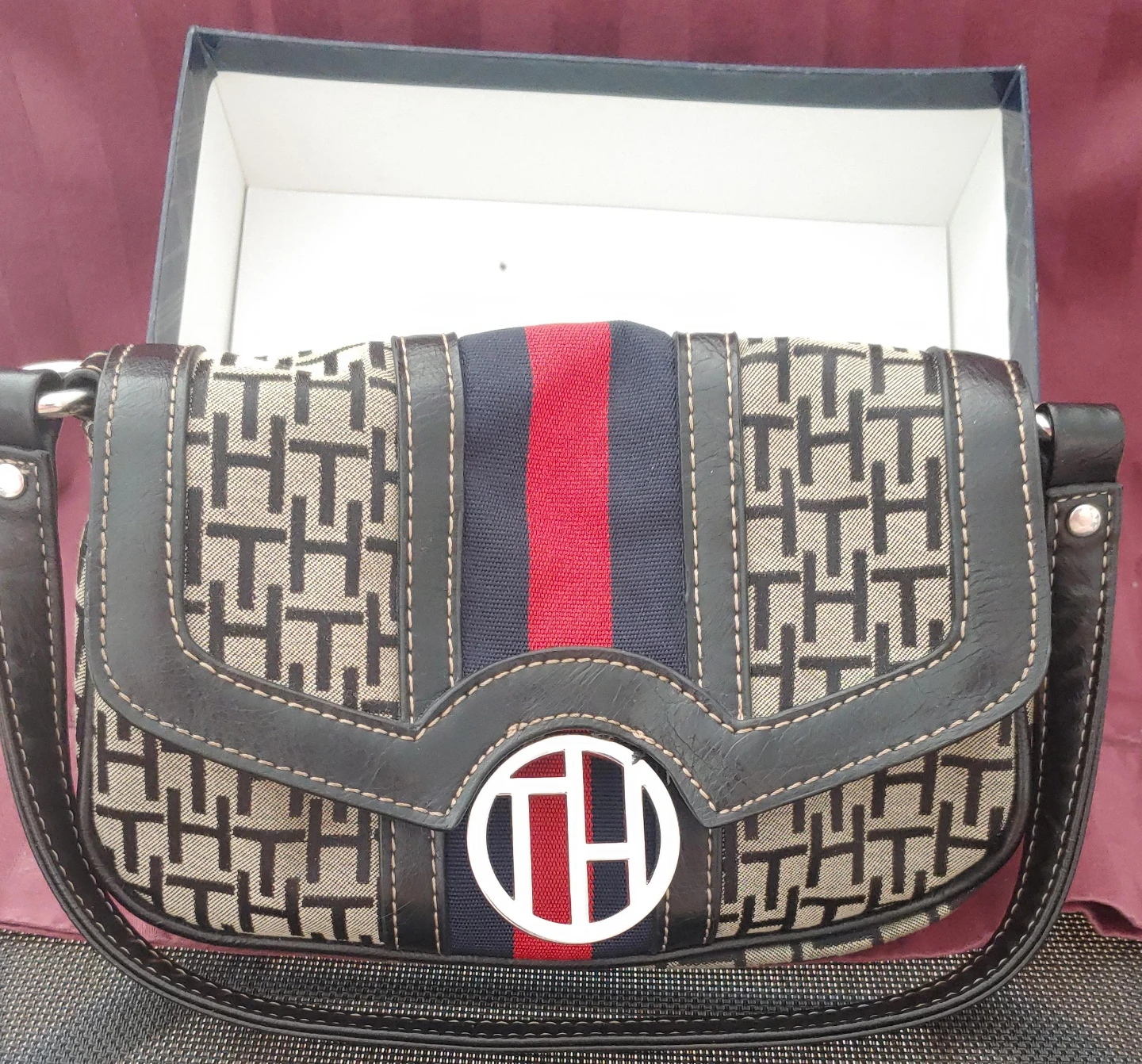 Tommy Hilfiger Hand Bag