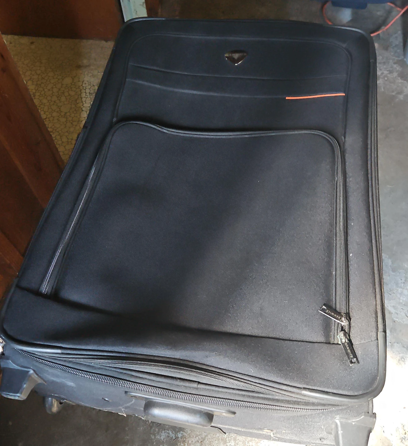 Black Samsonite Spinner Luggage