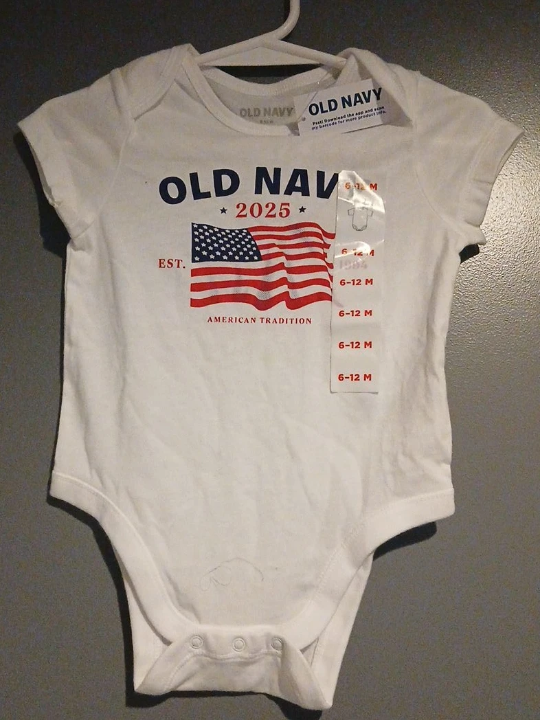 Old Navy Baby Bodysuit 6-12 Months