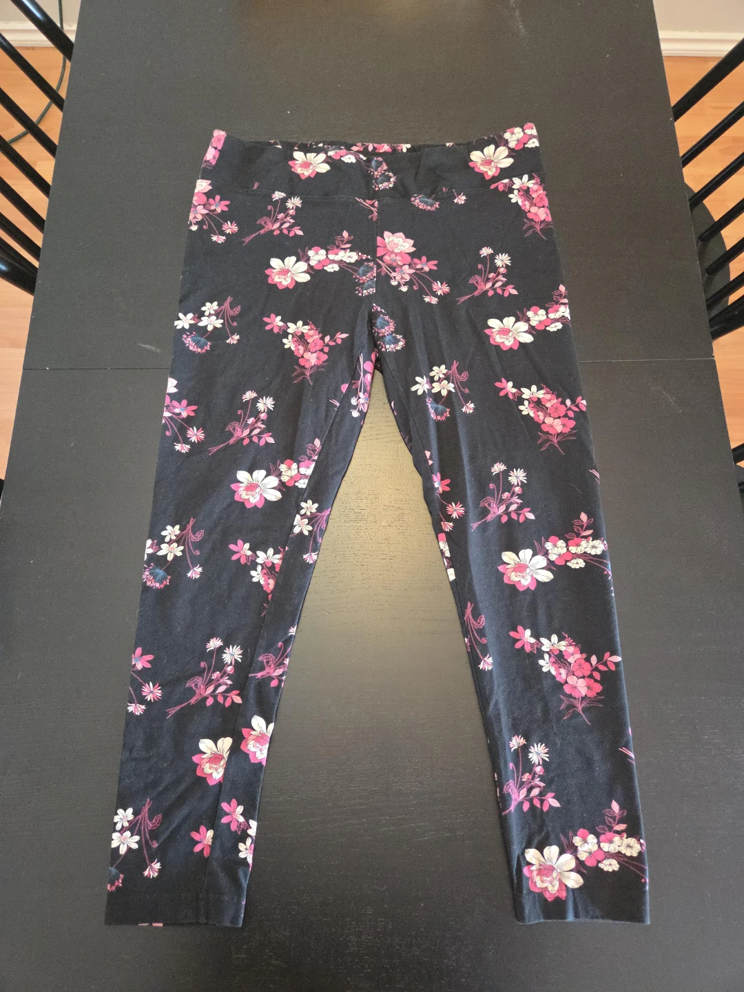 Black Floral Print Leggings