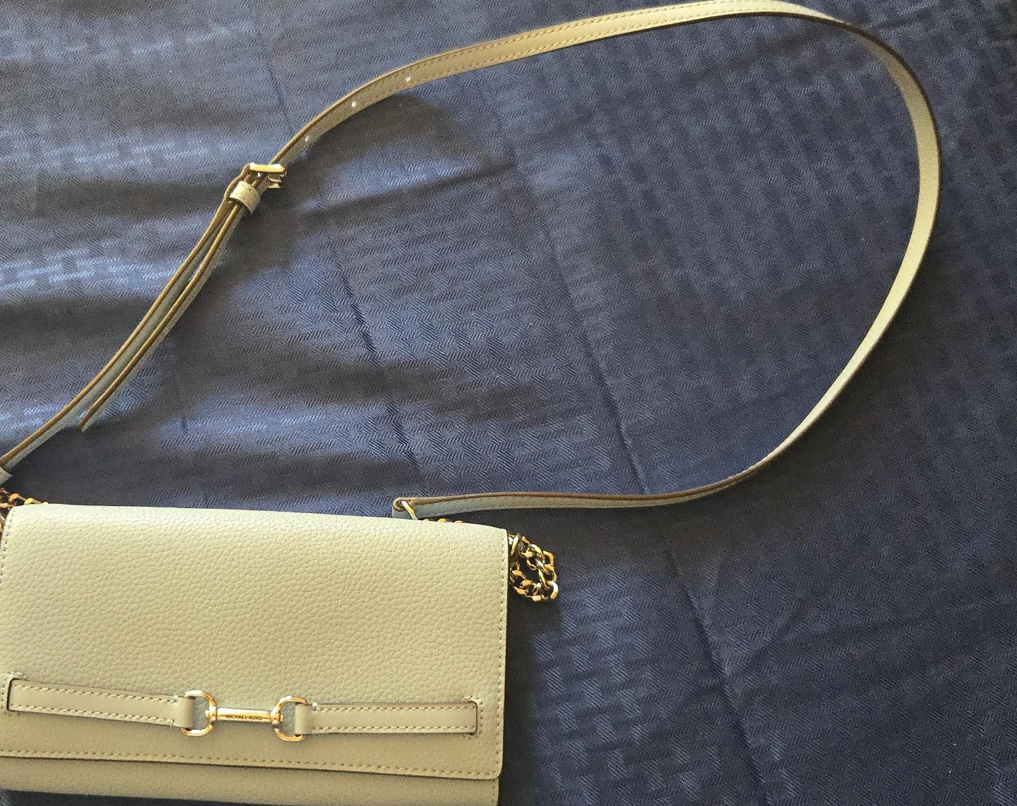 Michael Kors Light Grey Leather Wallet/Crossbody Bag - photo 2