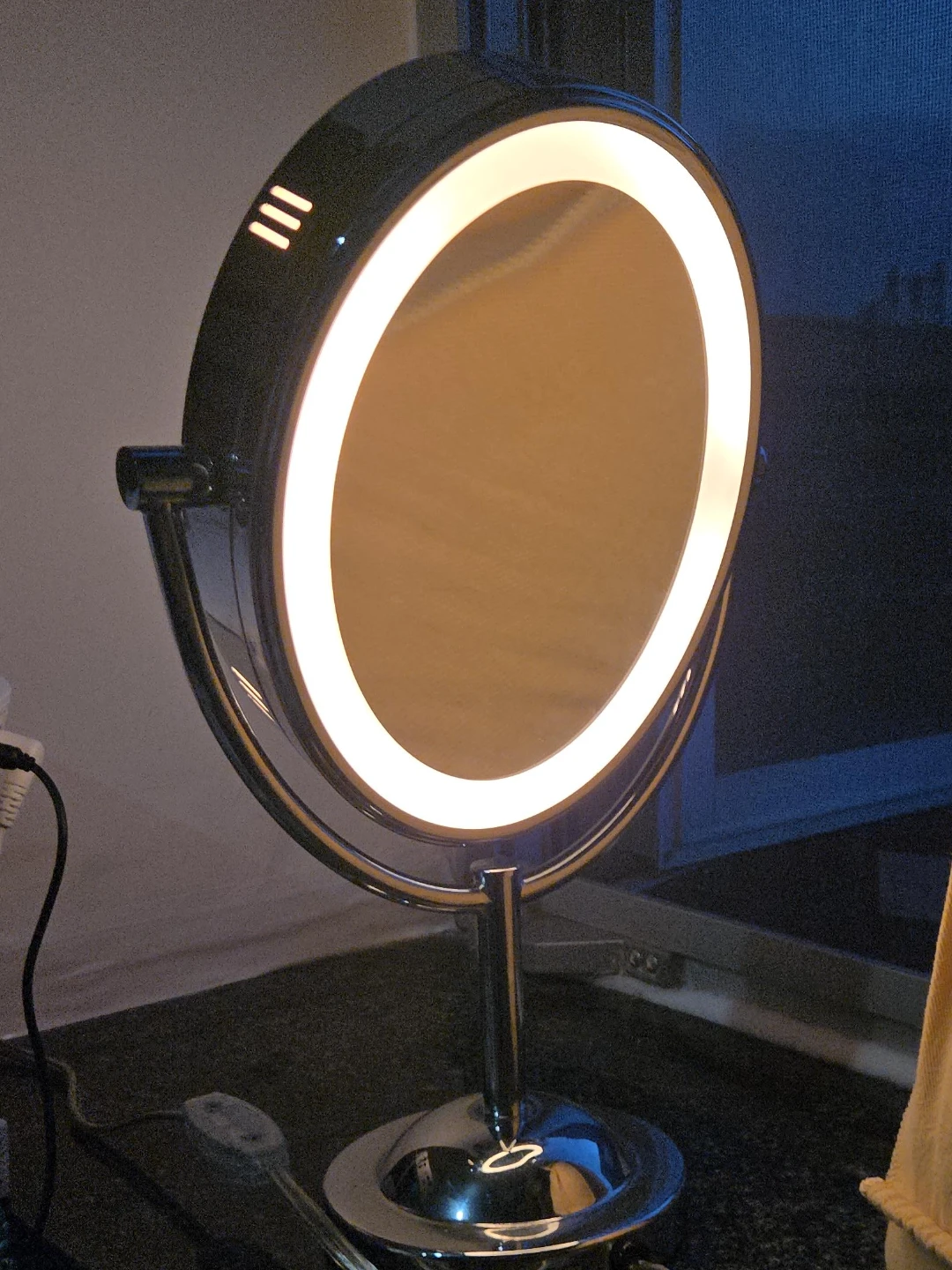 Lighted Vanity Mirror