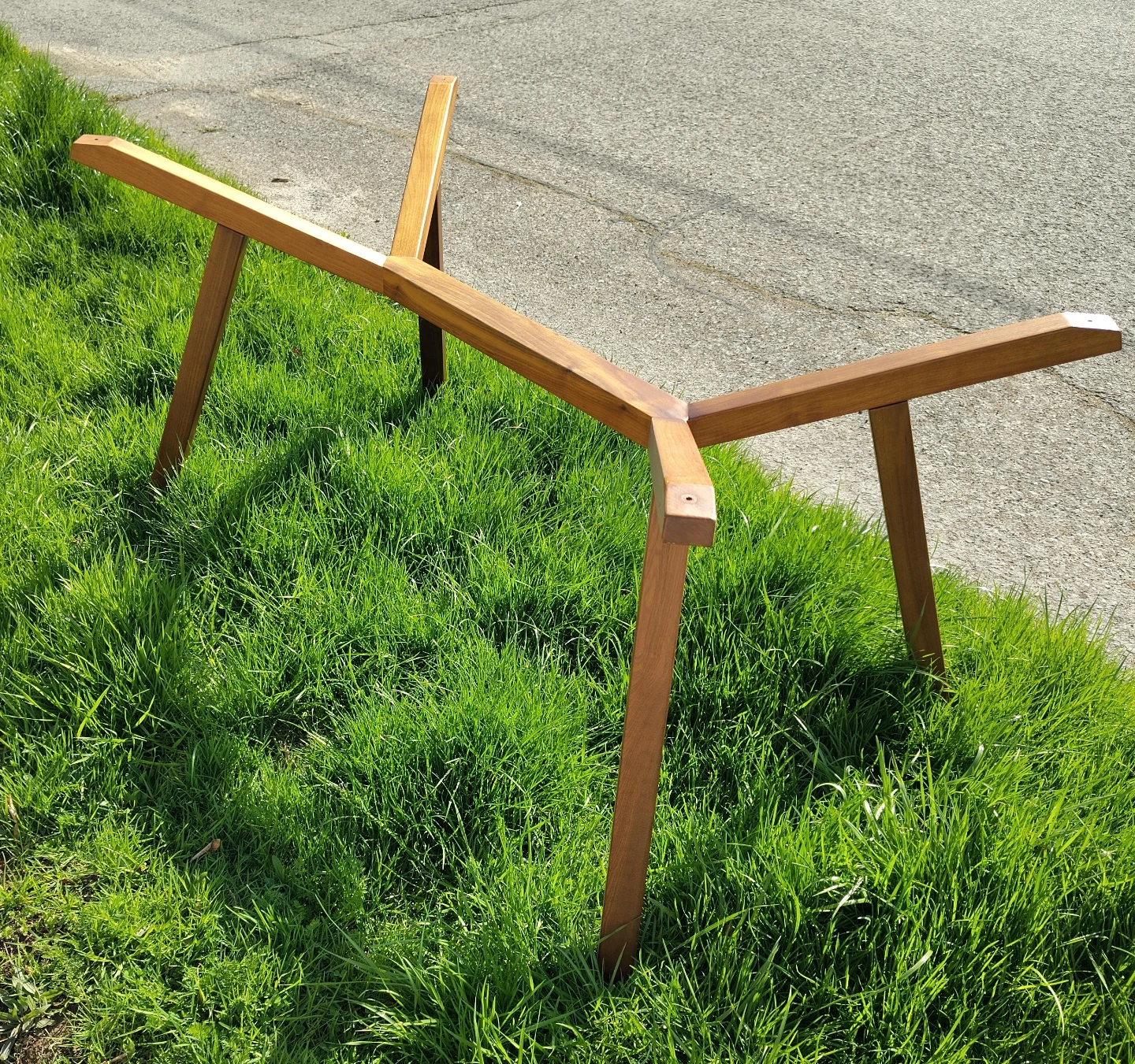 Wooden Dining Table Base 🌱