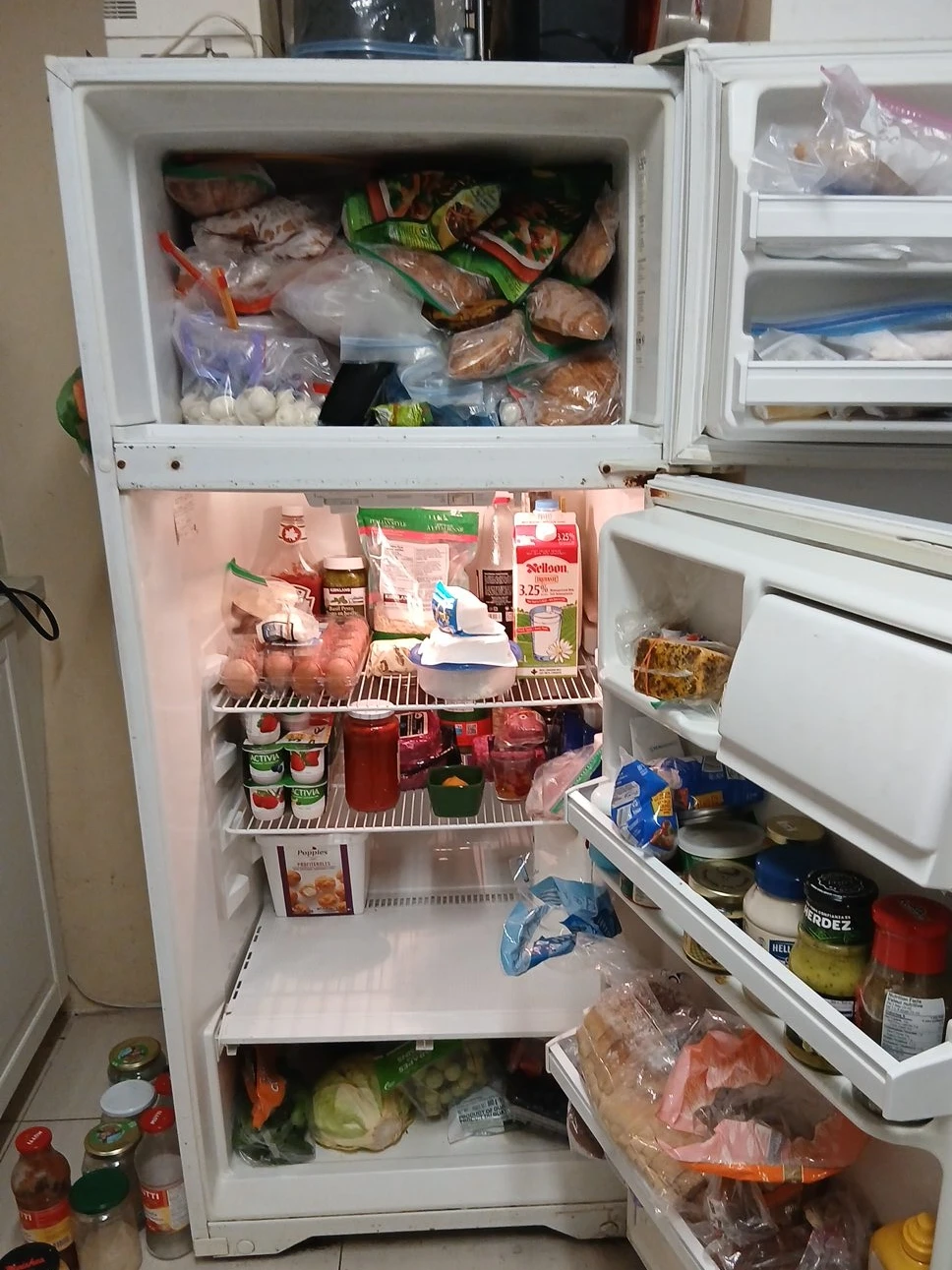 Gibson Top Freezer Refrigerator