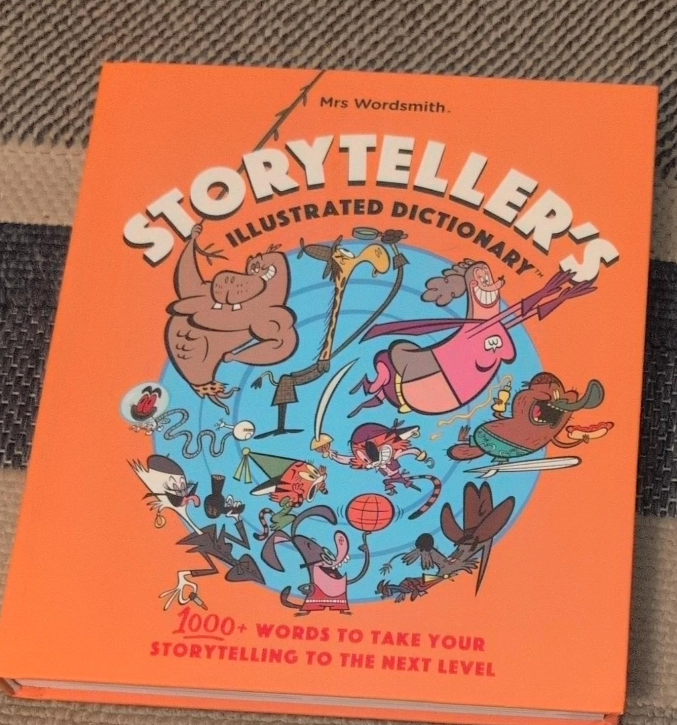 Storyteller's Illustrated Dictionary by Mrs Wordsmith