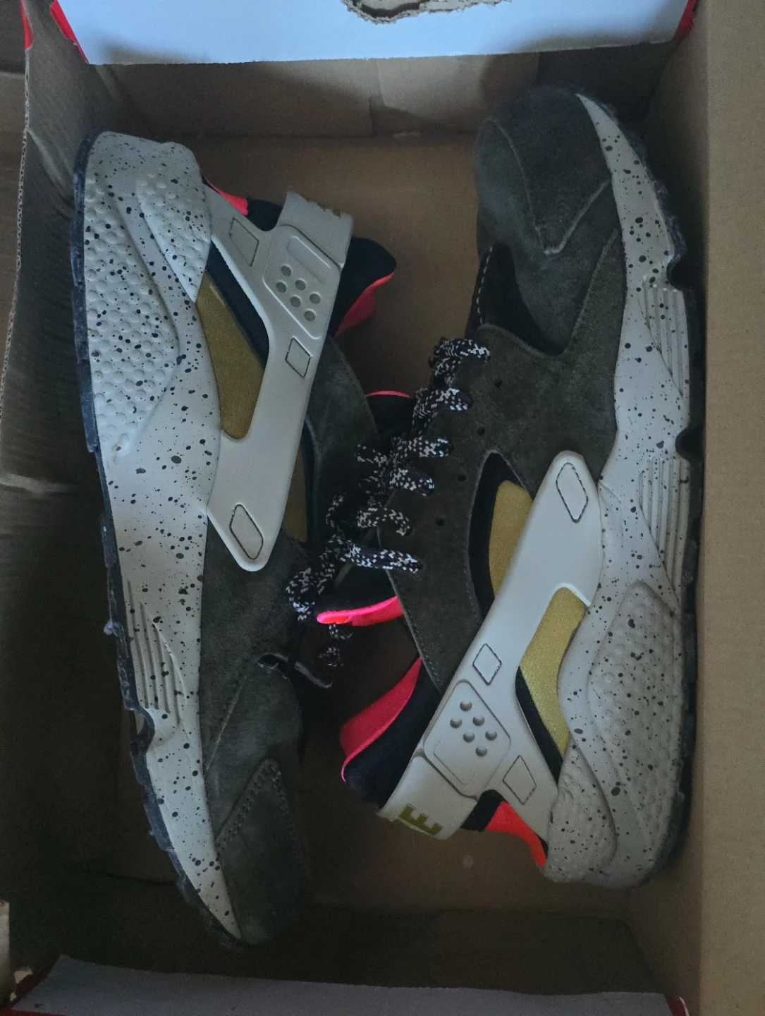 Nike Air Huarache Sneakers
