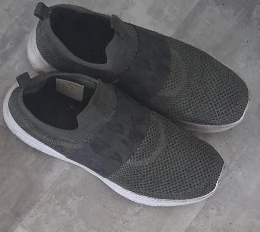 Men's Slip-On Sneakers
