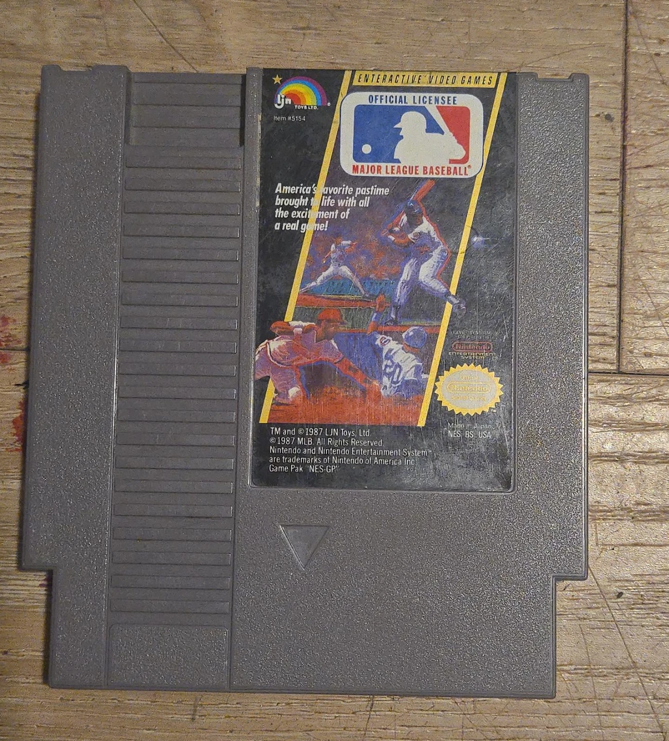 LJN Major League Baseball NES Game Cartridge