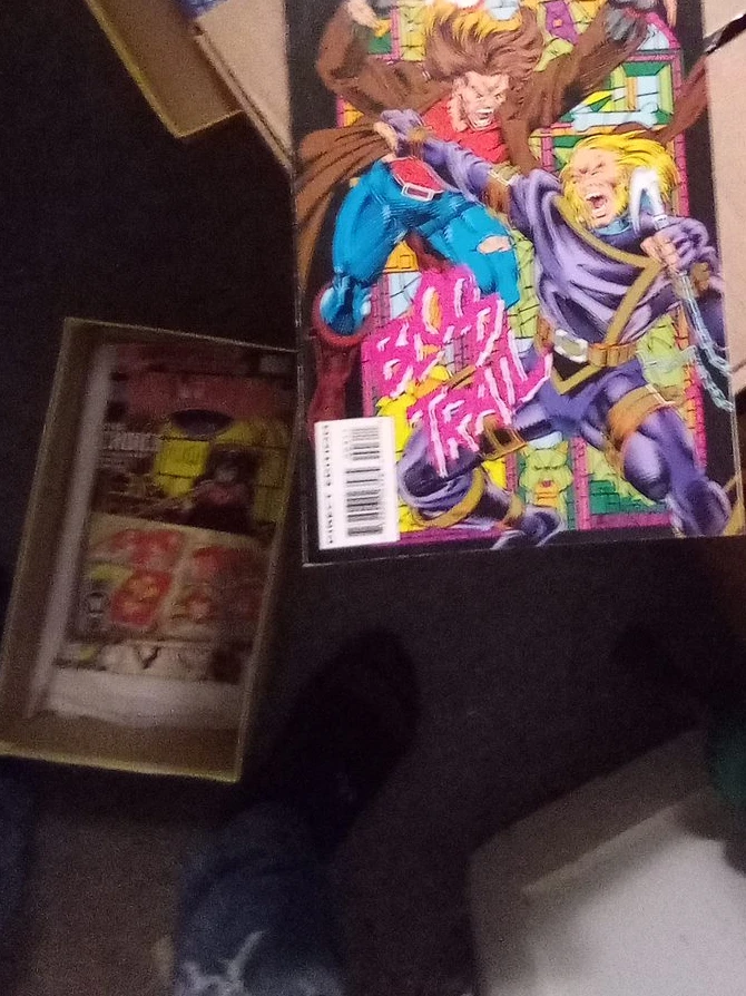 X-Men Comic Book - Wolverine vs. Gambit