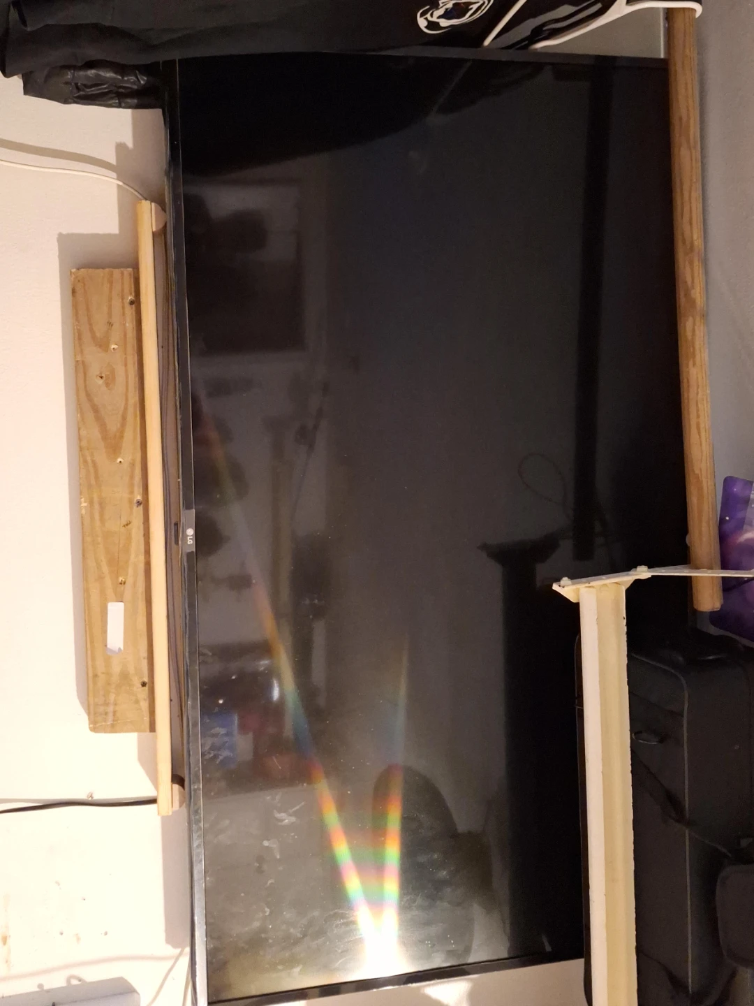 LG Television