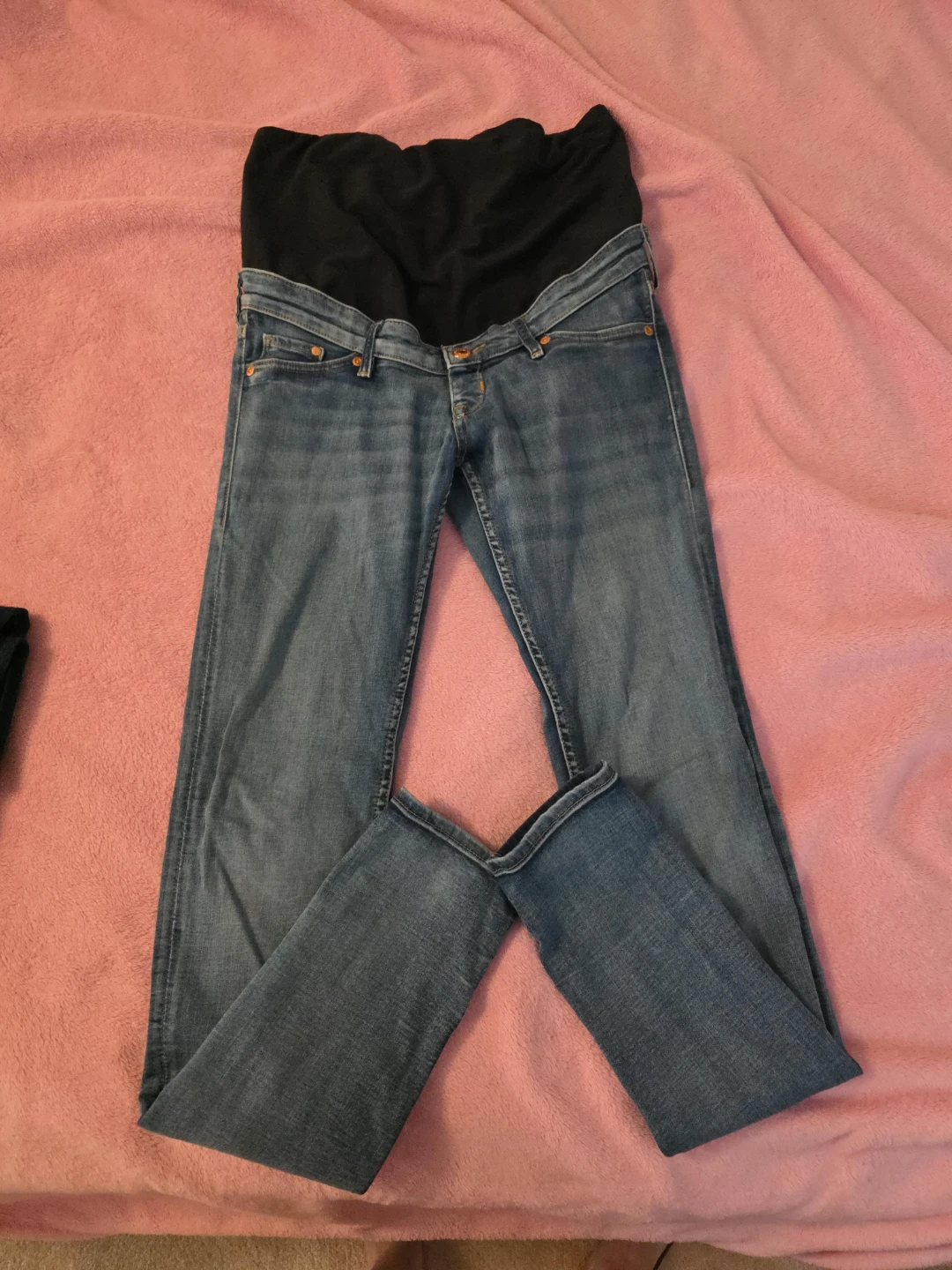 Levi's Maternity Jeans