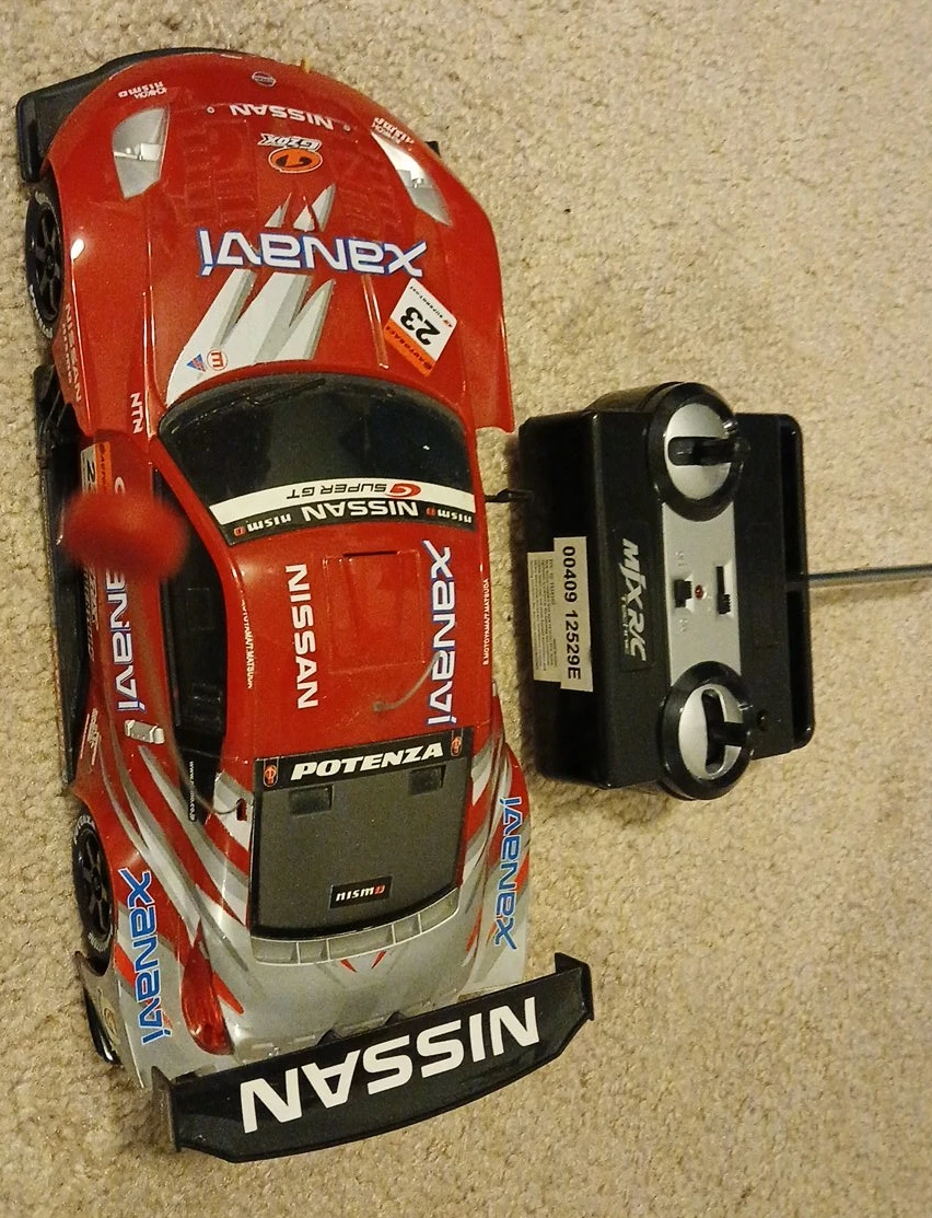 Nissan Super GT Remote Control Car