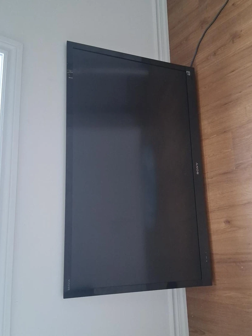 Sony BRAVIA Flat Screen TV
