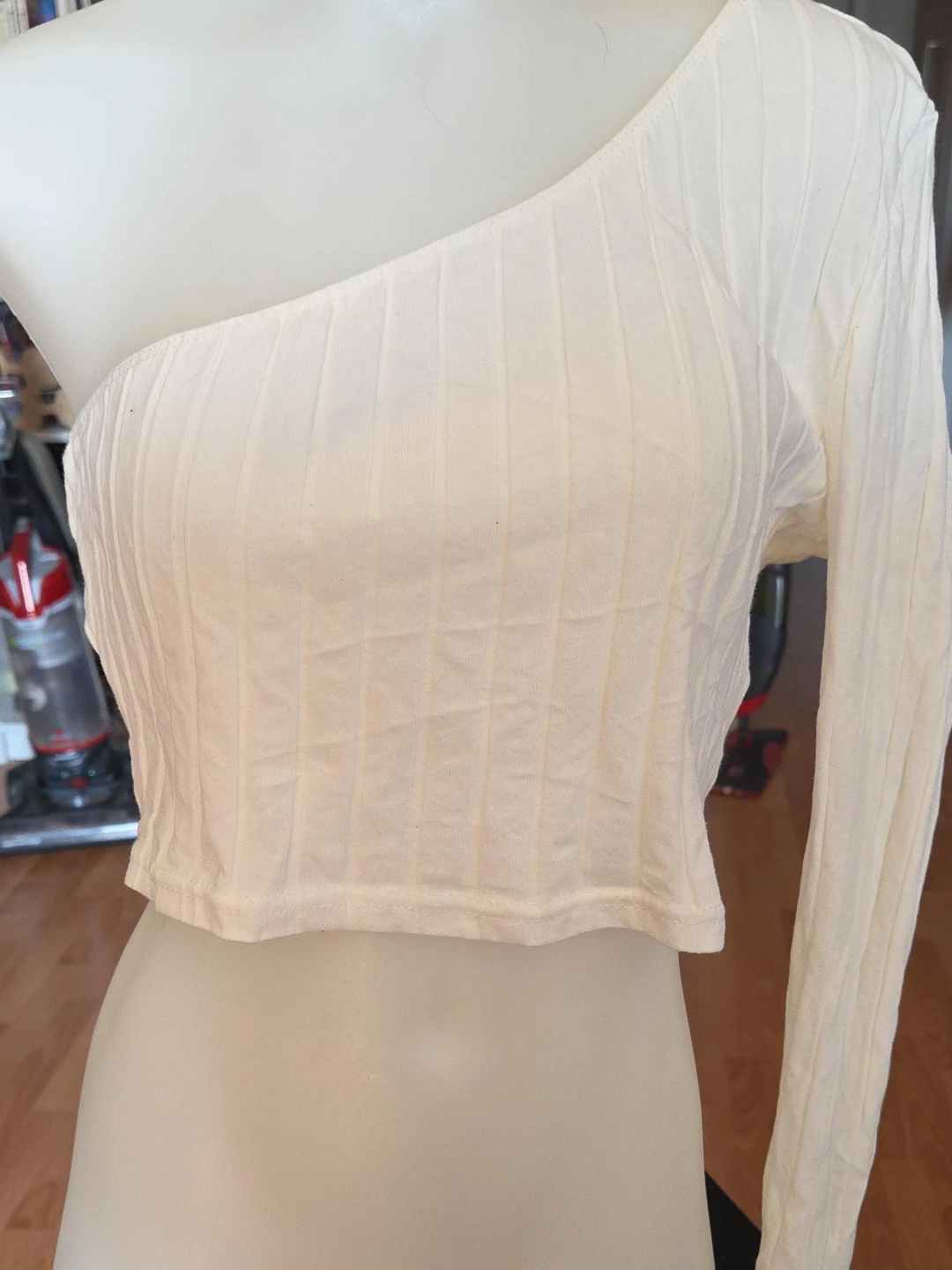 White One-Shoulder Ribbed Crop Top