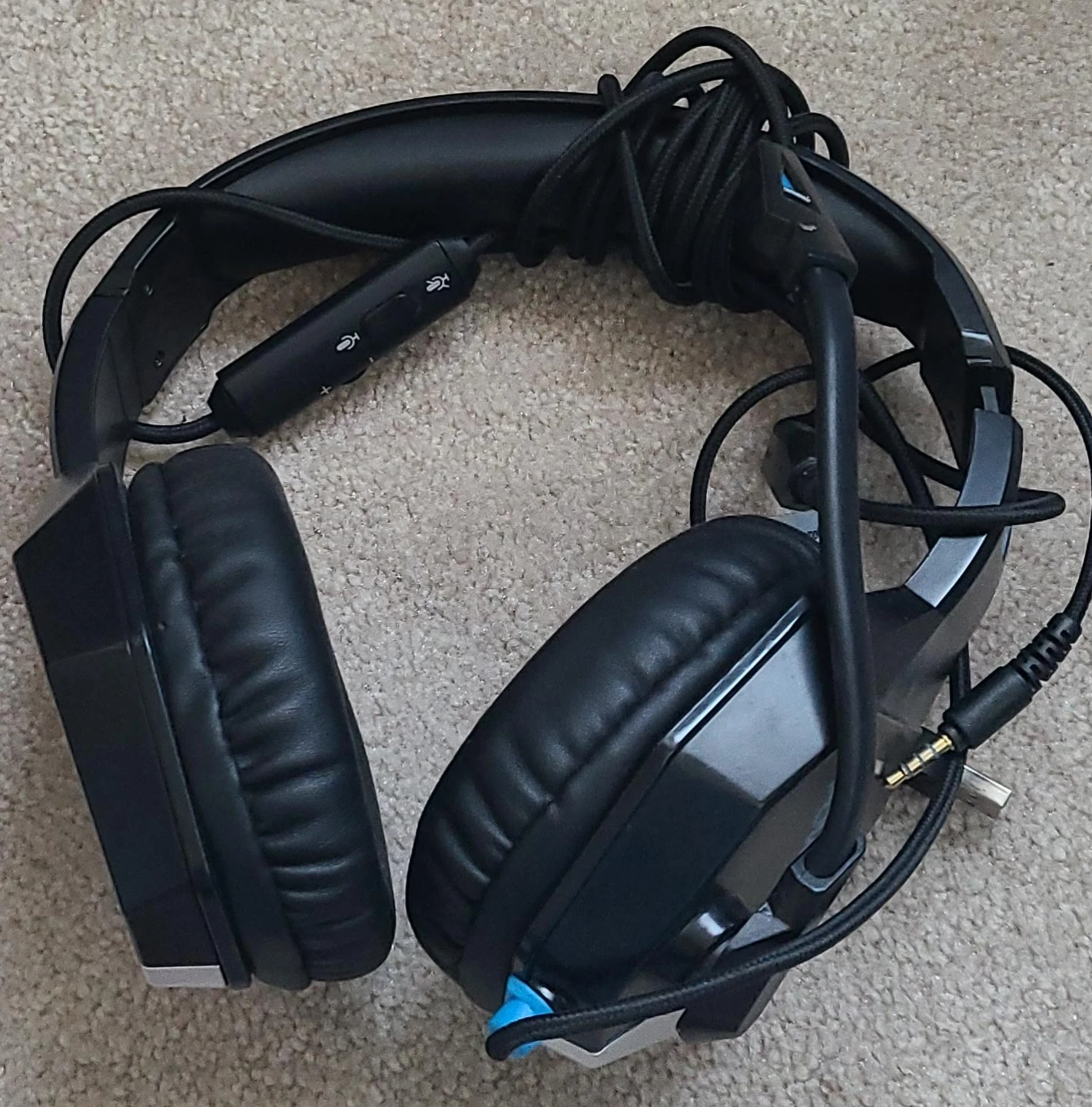 Black Gaming Headset with Microphone