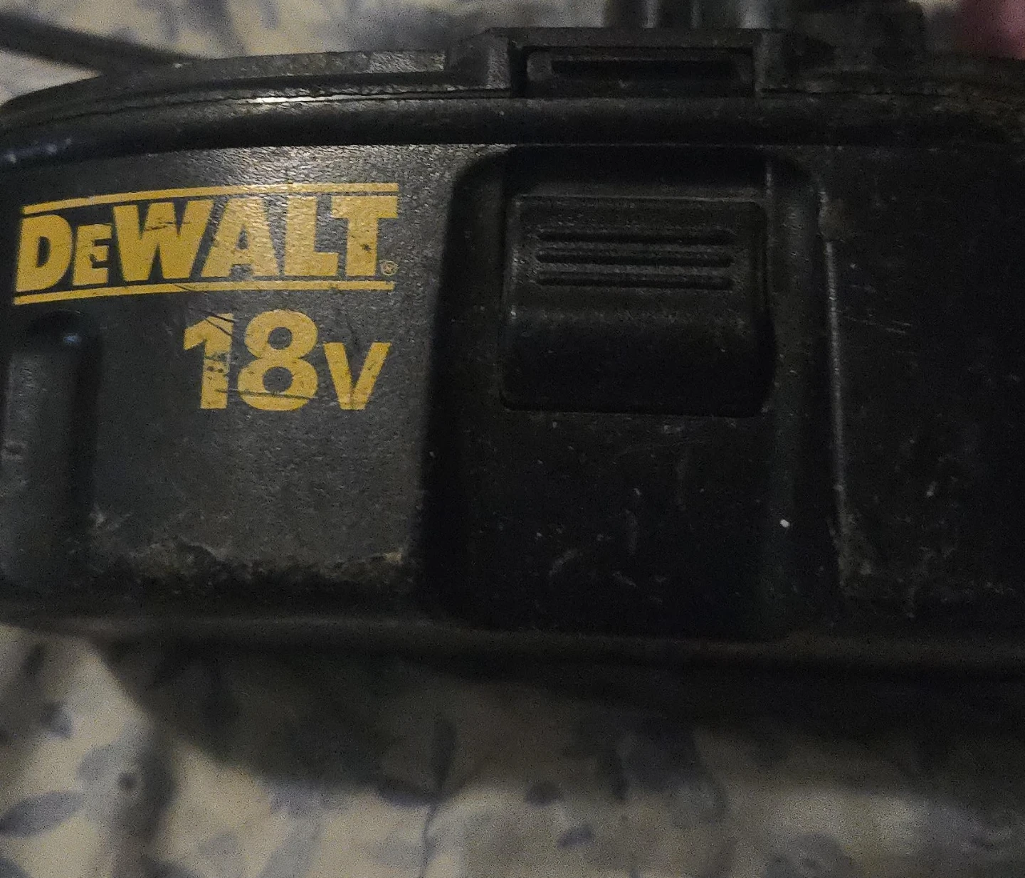 DEWALT 18V Battery Pack DW9099