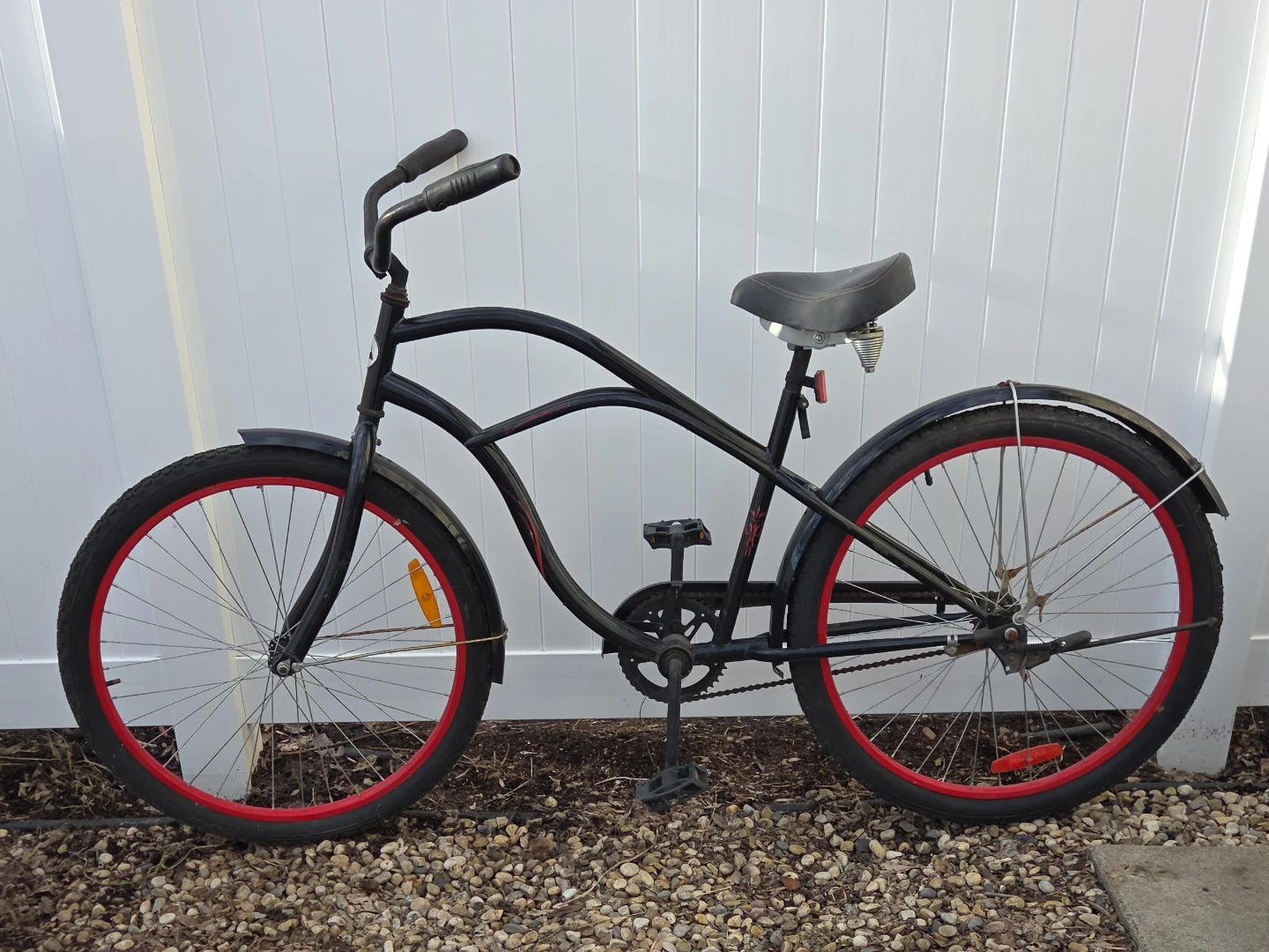 Black Cruiser Bicycle with Red Rims