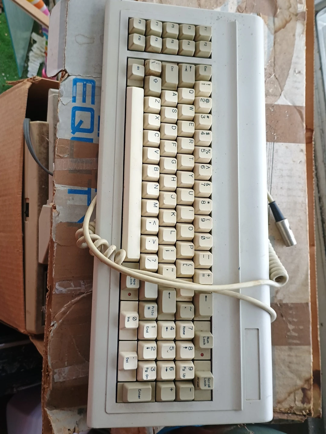 Vintage Mechanical Keyboard