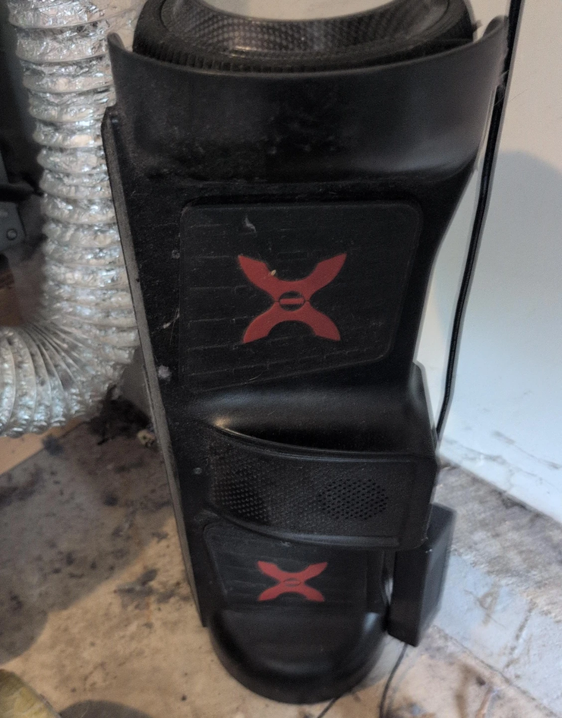 Black X-Stand
