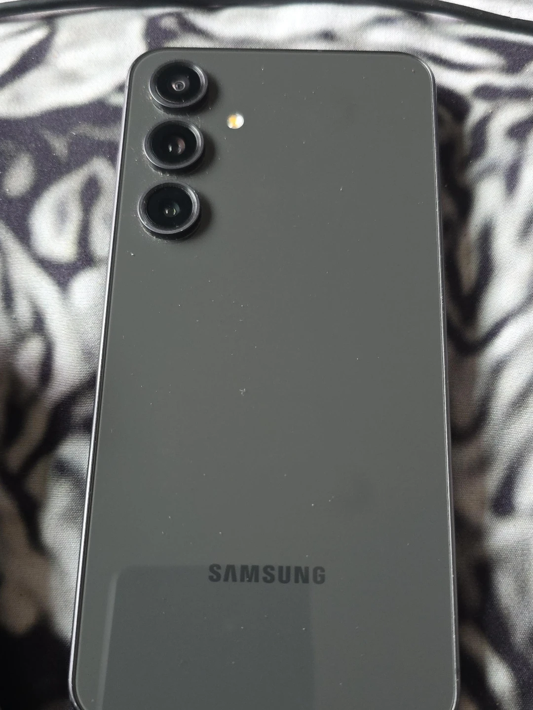 Samsung S24 Smartphone