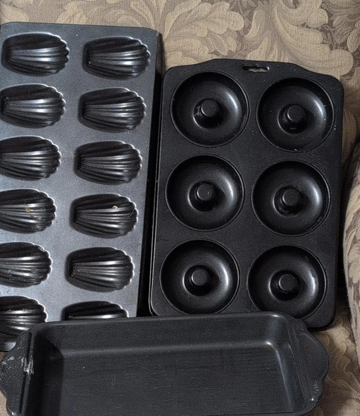 Wilton Baking Pan Set - Madeleines, Donuts, and Loaf