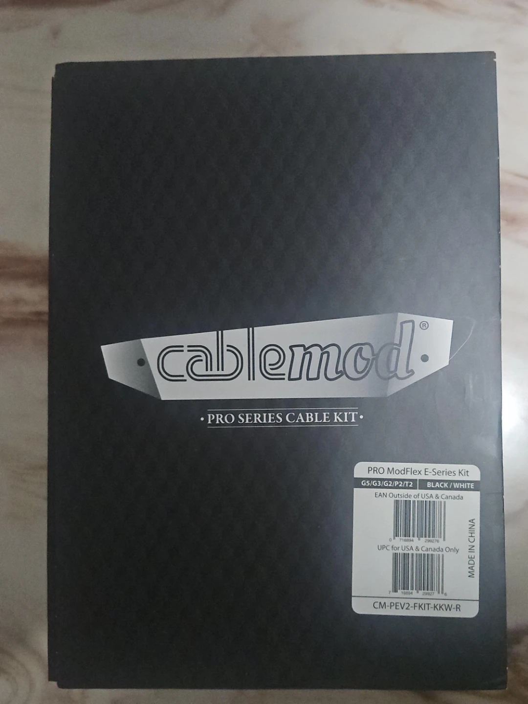CableMod PRO ModFlex E-Series Cable Kit - Black/White