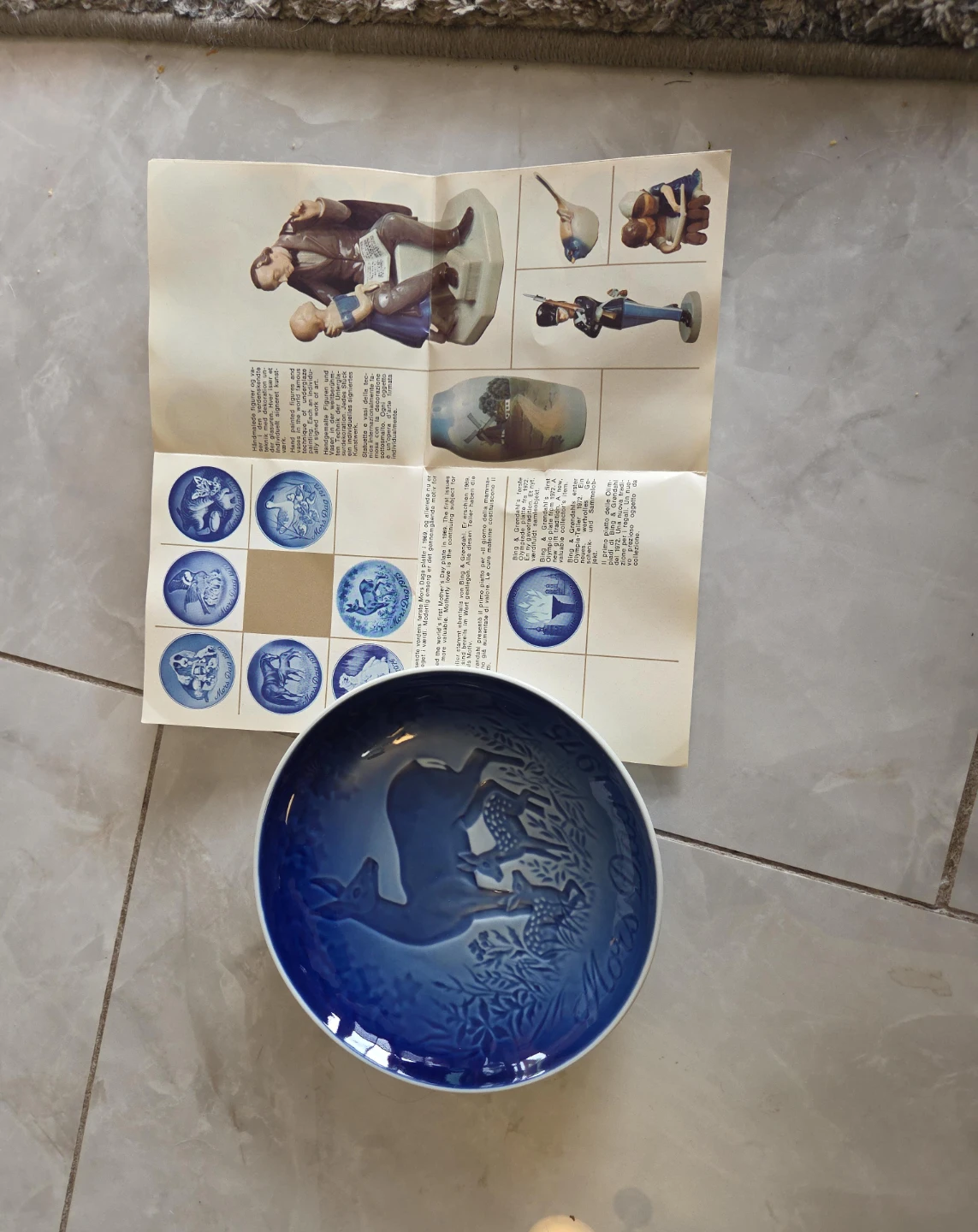 Bing & Grøndahl Mother's Day Plate 1975