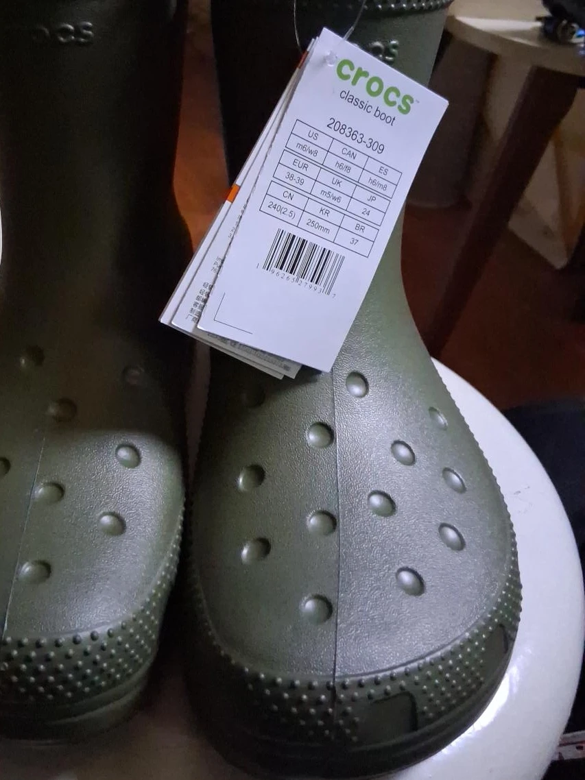 Crocs Classic Boot Size 6 Men / 8 Women