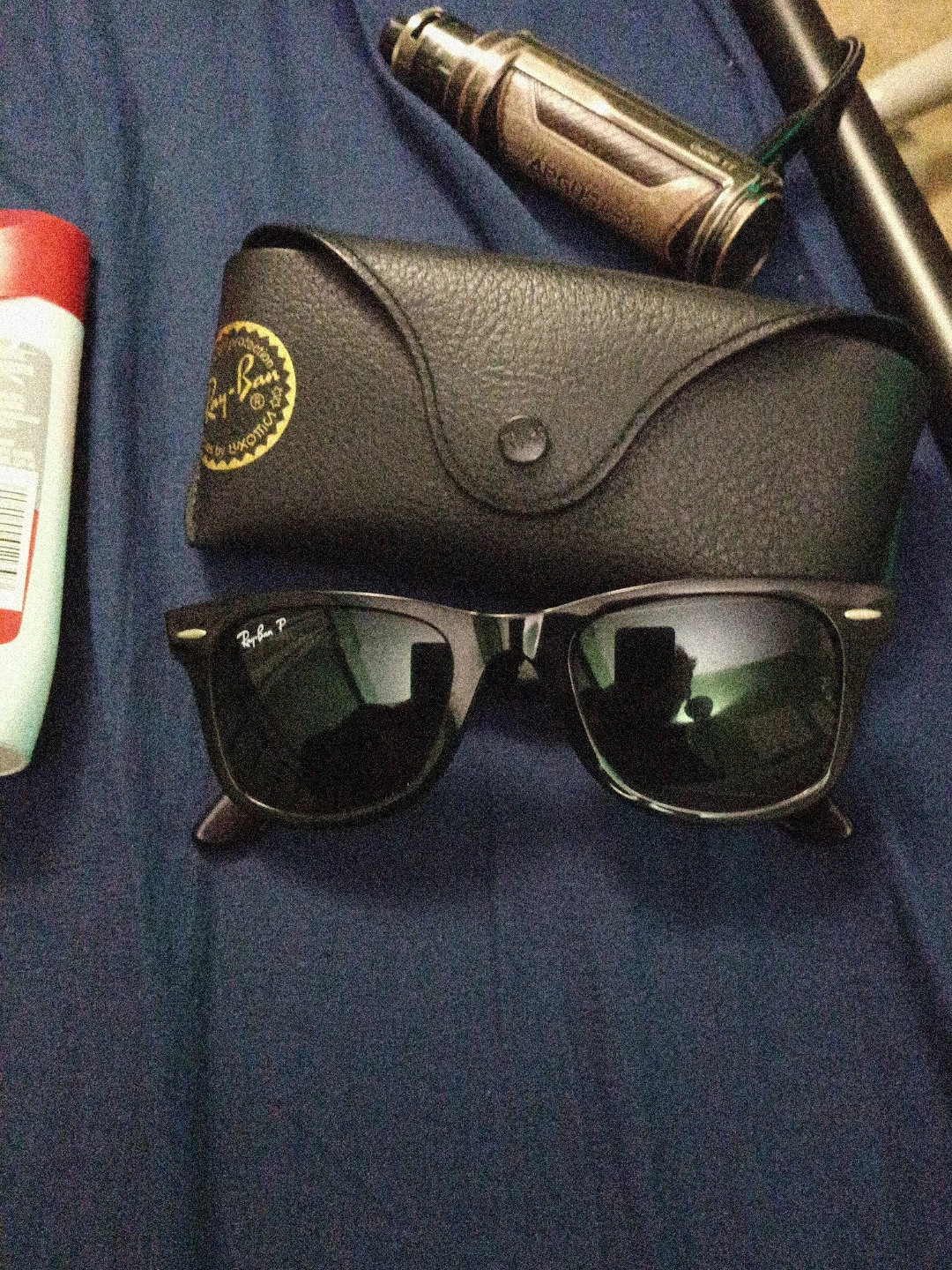 Ray-Ban Wayfarer Sunglasses with Case