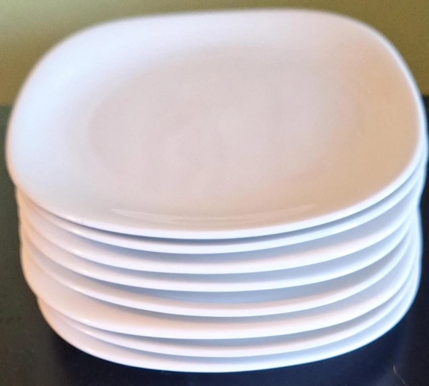 Set of 8 White Oval Plates