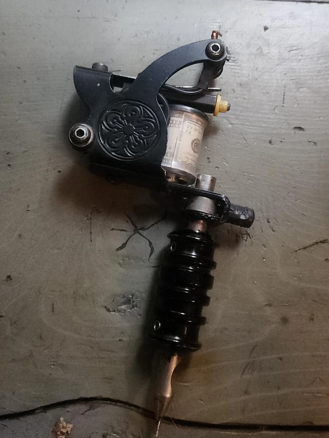 Black Coil Tattoo Machine