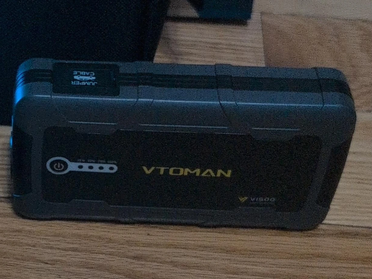 VTOMAN Jump Starter with Jumper Cables - photo 2