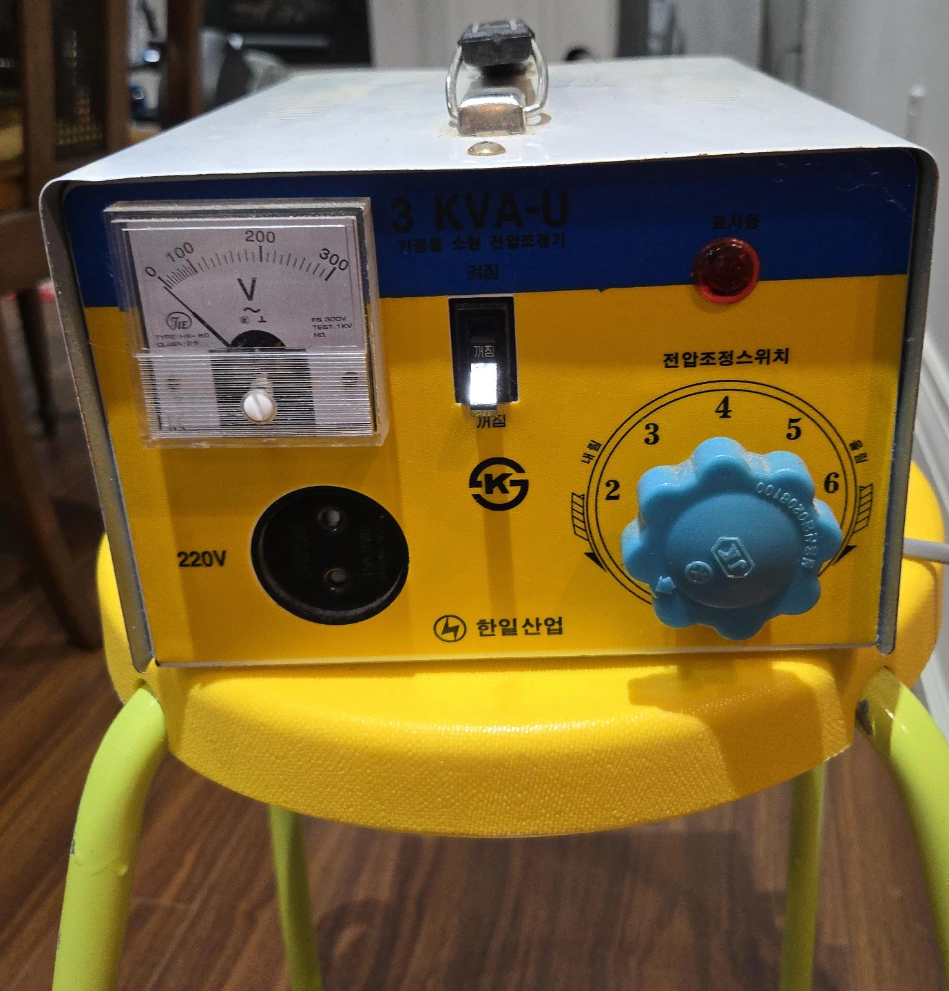 Hanil Sangup 3 KVA-U Voltage Regulator