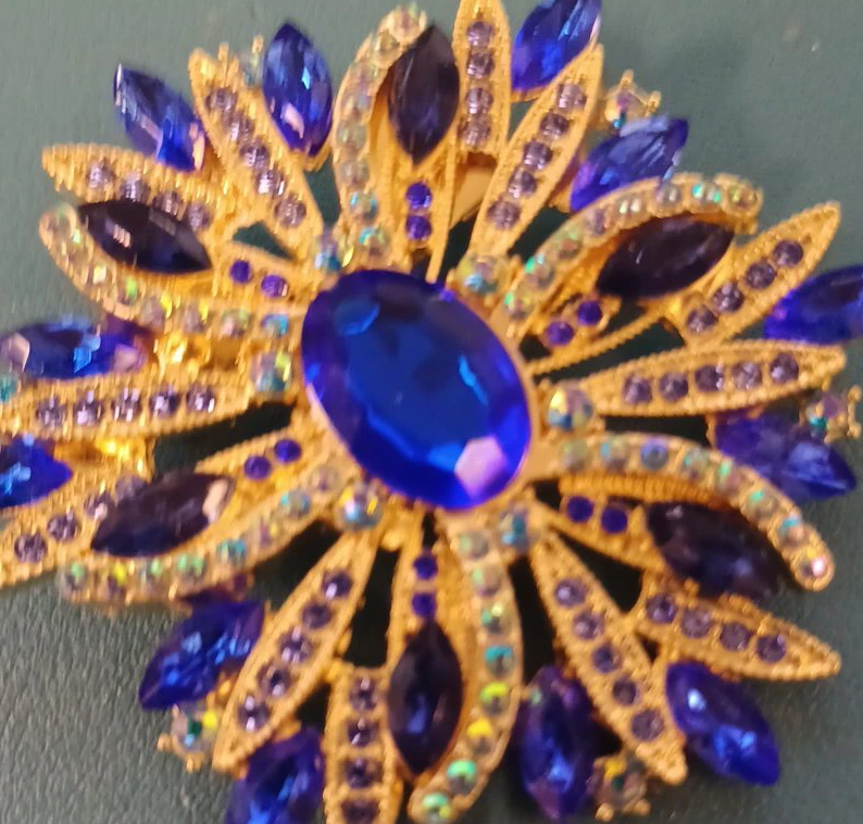 Gold Tone Blue Crystal Flower Brooch