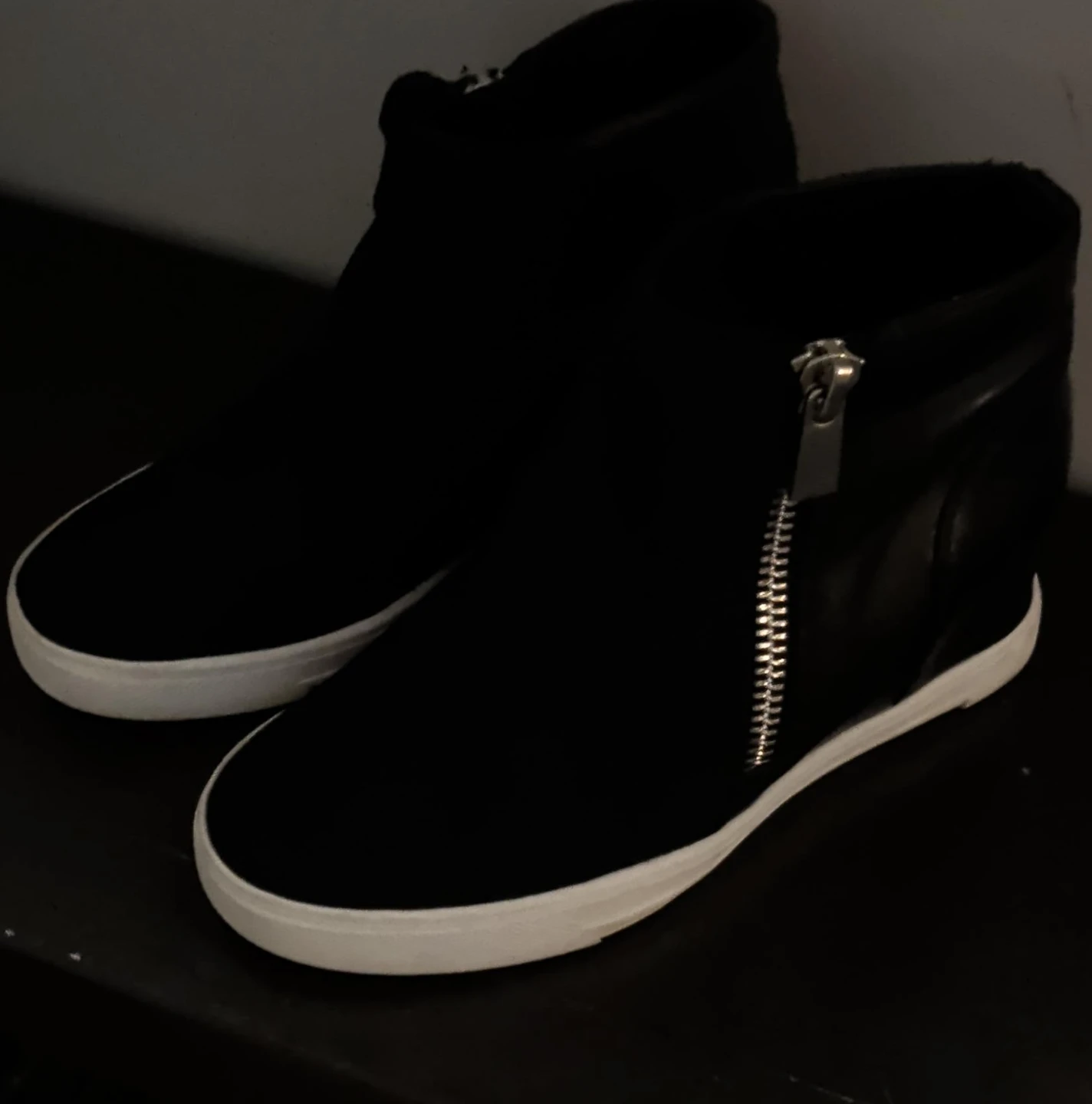 Black wedge sneakers with zipper detail