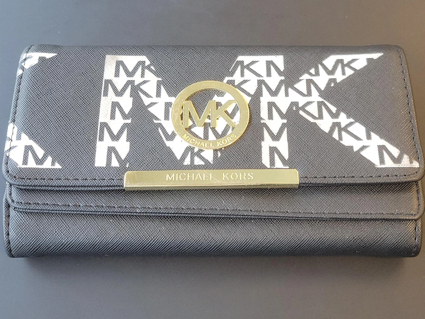 Michael Kors Wallet - photo 2