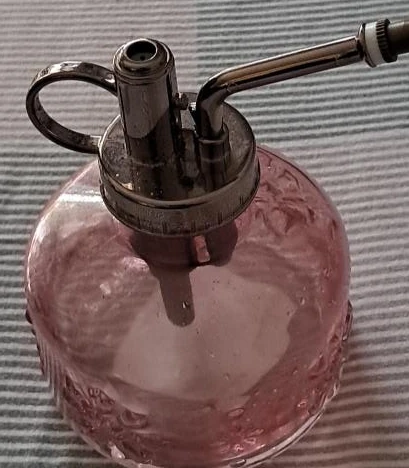 Vintage Style Pink Glass Perfume Atomizer/Mister