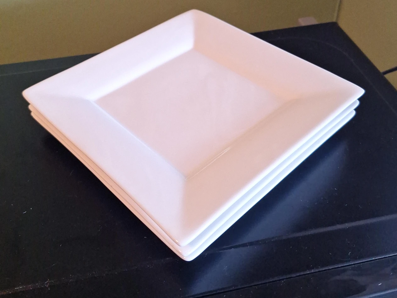 Set of 3 White Square Dinner Plates