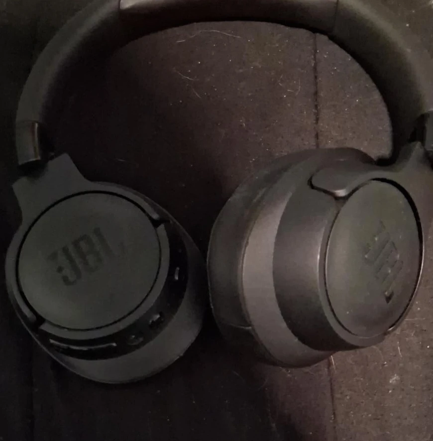JBL Black Wireless Over-Ear Headphones