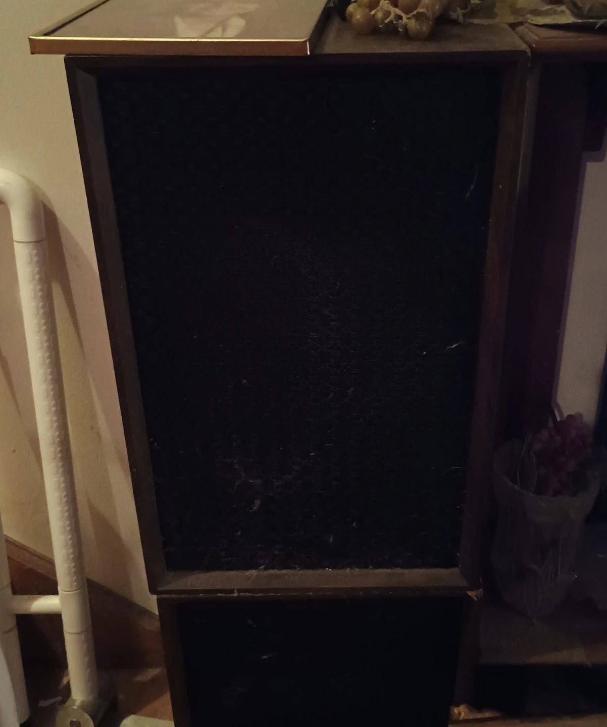 2-Vintage Wooden Speaker Cabinet