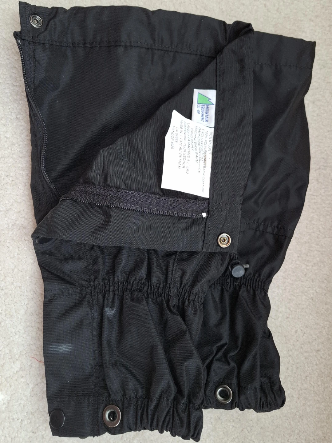 MEC Black Gaiters