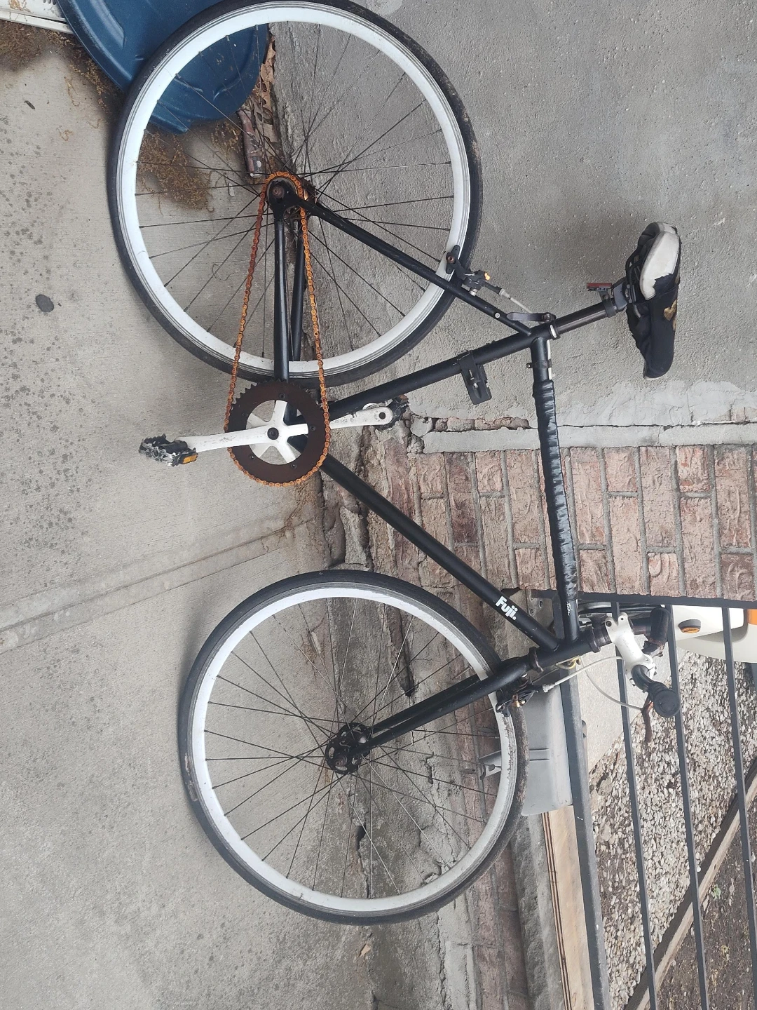 Fuji Bicycle - Black