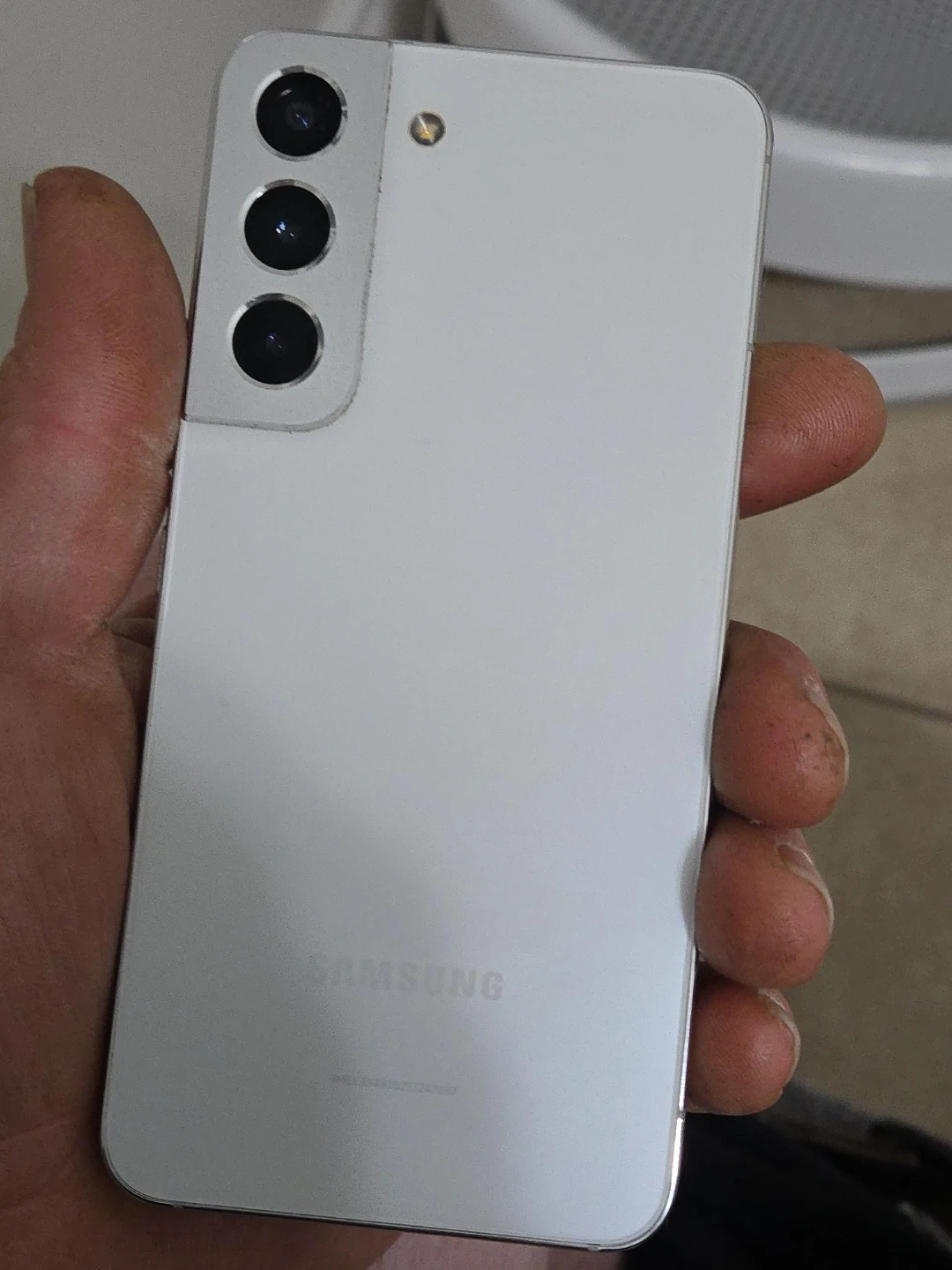 Samsung Galaxy S22 Cell Phone