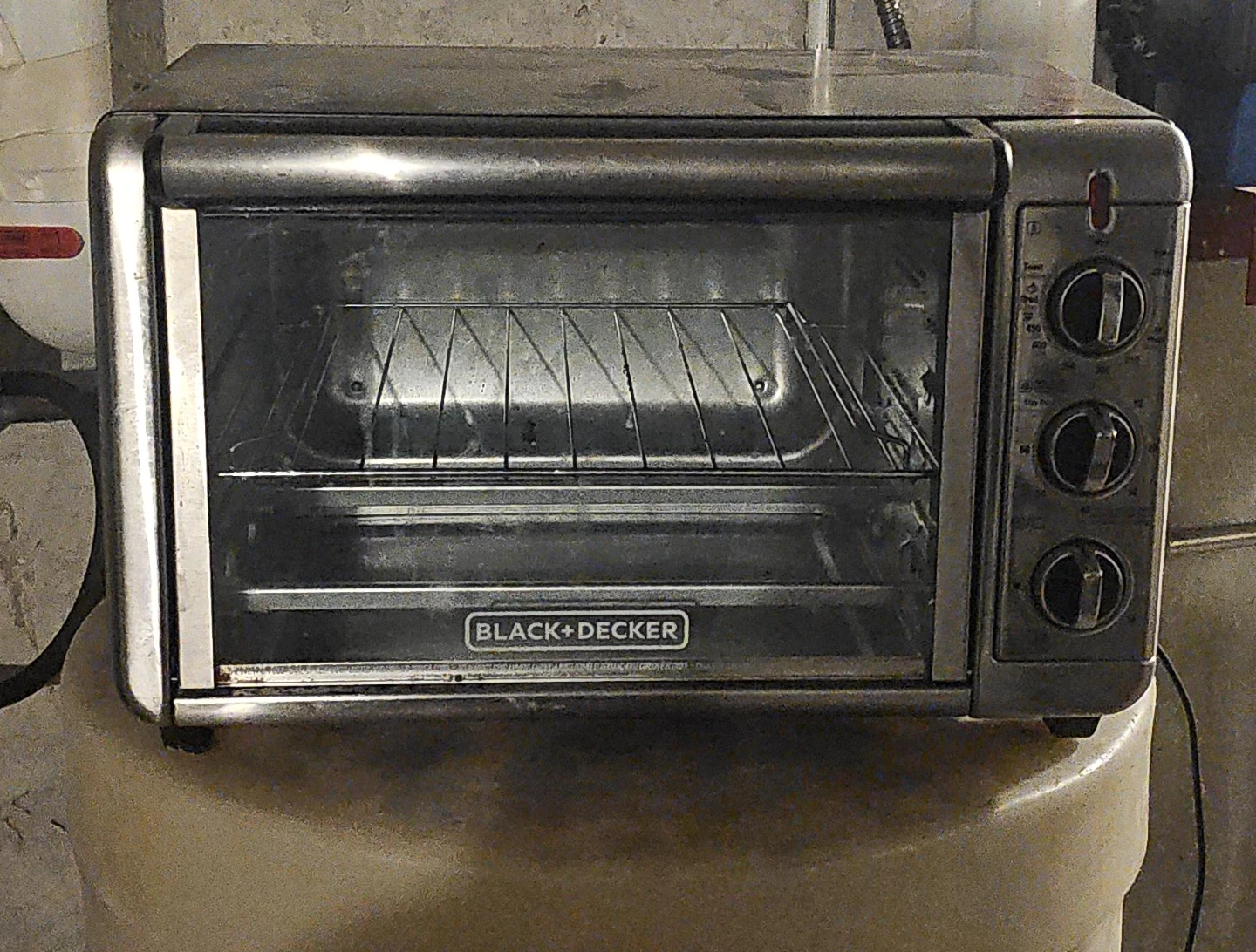 Black + Decker Counter top toaster over